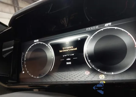 2025 Aston Martin Vantage z USA, uszkodzony, nr VIN SCFSMGFW5SGN10079